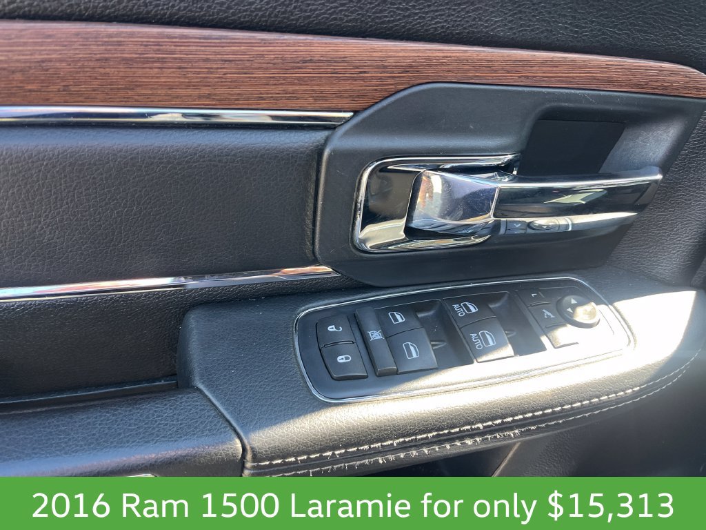 Used 2016 RAM 1500 Laramie w/ Convenience Group AWD/4WD image 33