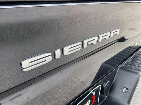 Used 2026 GMC Sierra 1500 SLT RWD image 10