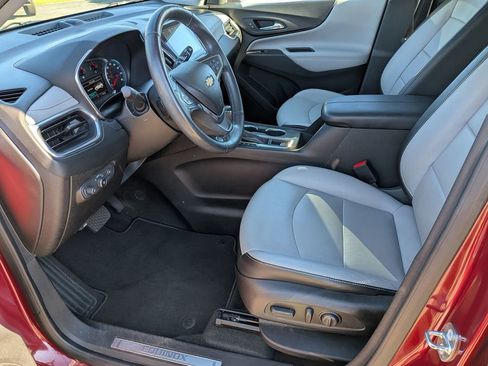 Used 2018 Chevrolet Equinox Premier image 14