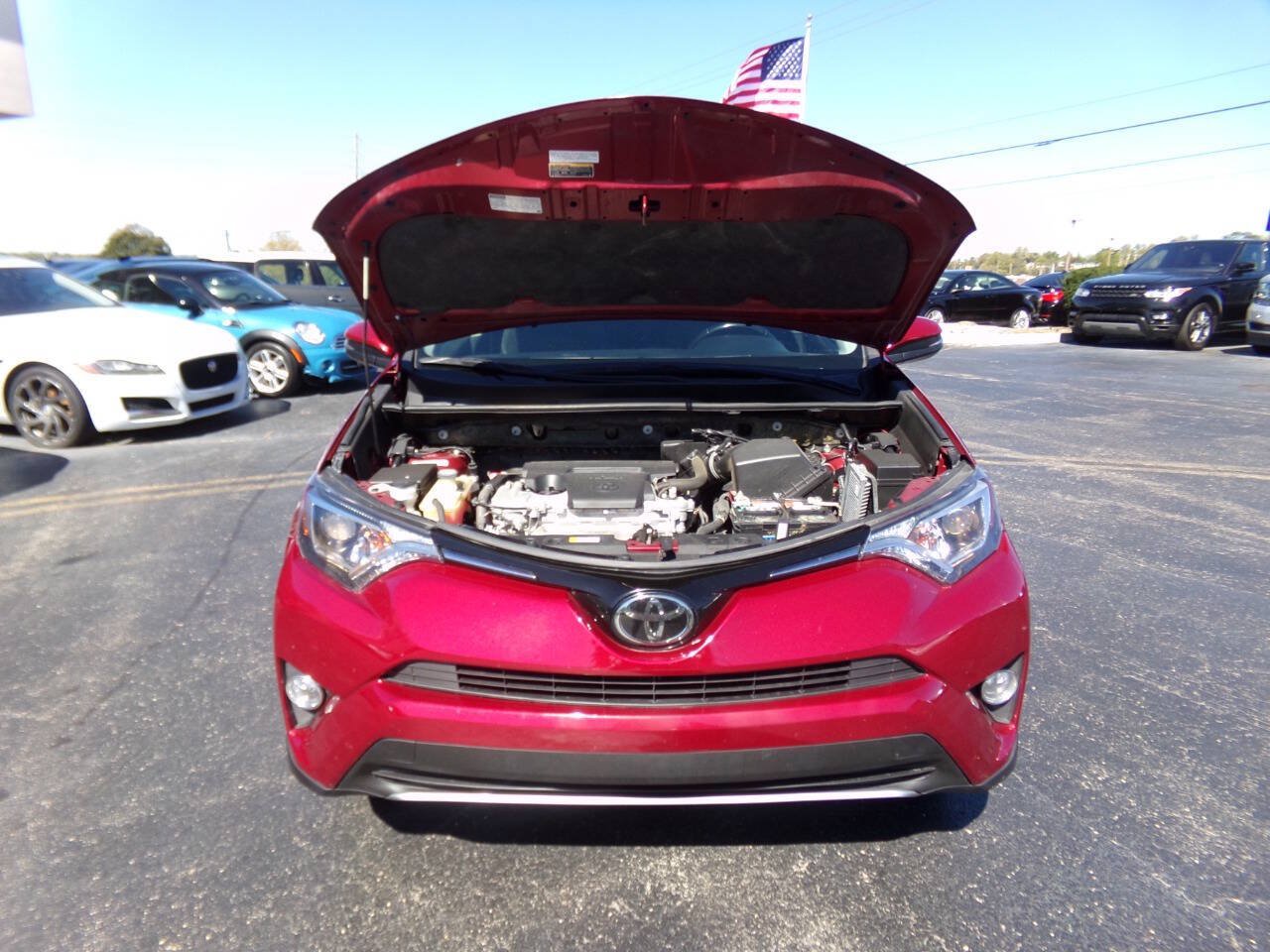 Used 2018 Toyota RAV4 XLE w/ Plus Extra Value Package AWD/4WD image 32