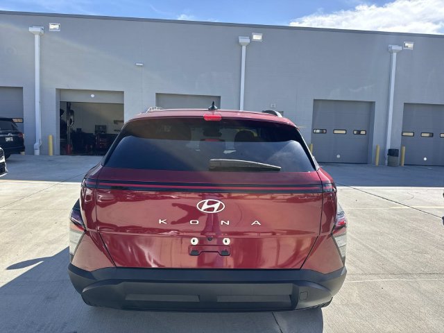 Used 2024 Hyundai Kona SEL FWD image 6