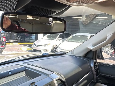 Used 2018 Ford Expedition Platinum AWD/4WD image 22