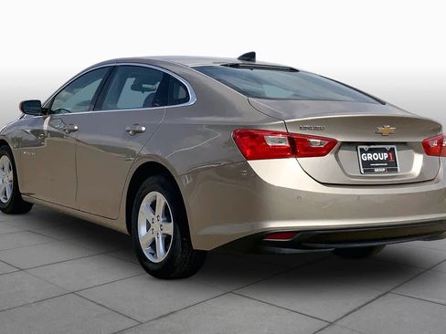 Used 2025 Chevrolet Malibu LS image 12