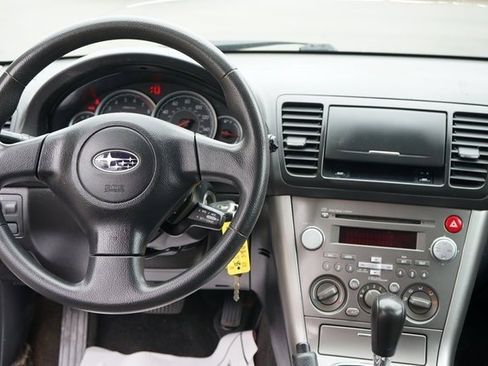 Used 2007 Subaru Outback 2.5i image 13