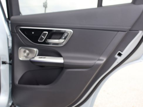 Certified 2025 Mercedes-Benz GLC 300 GLC 300W4 image 24