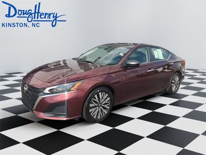 Used 2024 Nissan Altima 2.5 SV