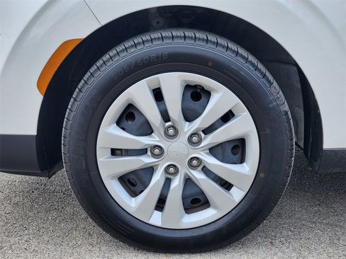 Certified 2023 Kia Soul LX image 10