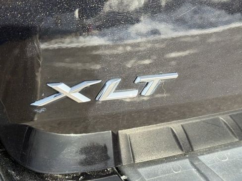 Used 2022 Ford Explorer XLT w/ Equipment Group 202A image 20