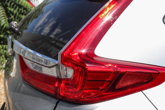 Used 2018 Honda CR-V EX image 9