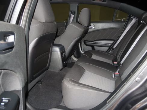 Used 2022 Dodge Charger R/T w/ Blacktop Package image 59