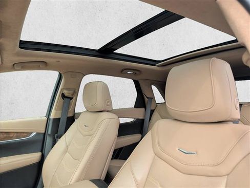 Used 2020 Cadillac XT5 Premium Luxury w/ Platinum Package FWD image 15