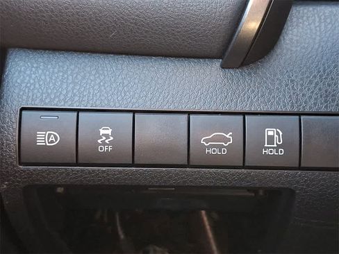 Used 2023 Toyota Camry SE image 20