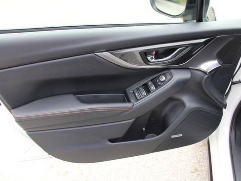 Used 2019 Subaru Crosstrek 2.0i Limited w/ Moonroof Package w/Navigation AWD/4WD image 15