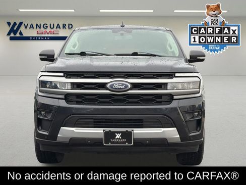 Used 2022 Ford Expedition XLT image 2