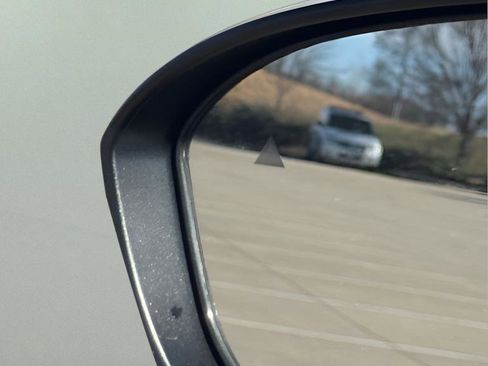 New 2026 Nissan Kicks SR w/ Cold Weather Package image 15