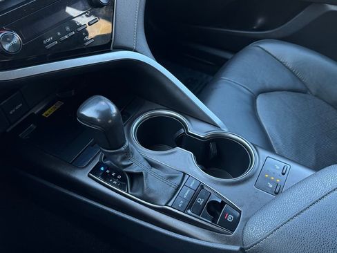 Used 2023 Toyota Camry XSE image 11