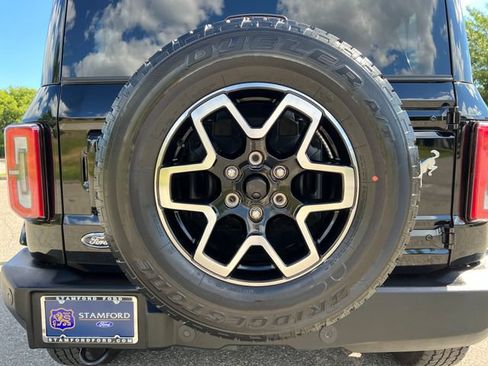 Used 2025 Ford Bronco Outer Banks AWD/4WD image 15