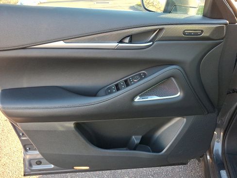 Certified 2025 INFINITI QX60 Luxe image 13