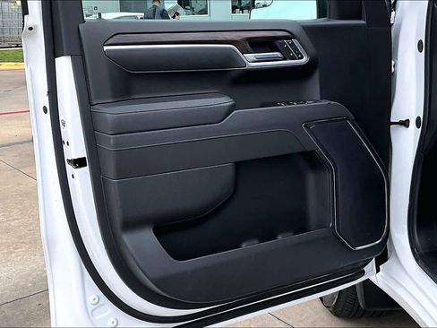 Used 2026 GMC Sierra 1500 SLT AWD/4WD image 22