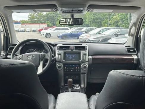 Used 2018 Toyota 4Runner Limited AWD/4WD image 26