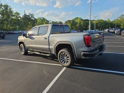 Used 2021 GMC Sierra 1500 AT4 w/ AT4 Value Package AWD/4WD image 4