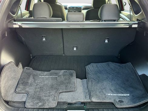 Used 2024 Hyundai Tucson SE image 23