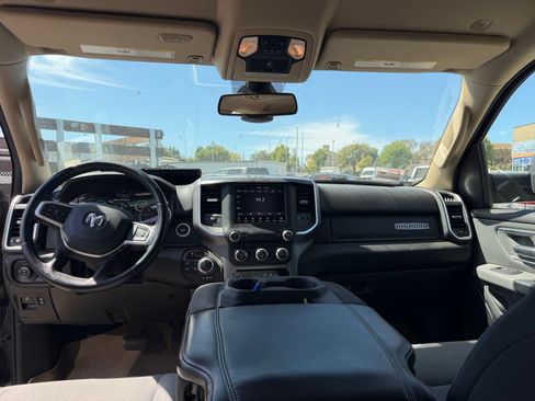 Used 2019 RAM 1500 Big Horn AWD/4WD image 11