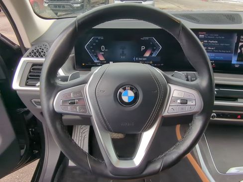 Used 2023 BMW X7 xDrive40i w/ Premium Package image 29
