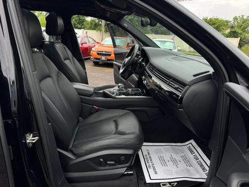 Used 2017 Audi Q7 3.0T Prestige AWD/4WD image 32