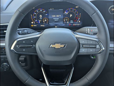 New 2026 Chevrolet Suburban Premier w/ Sun And Tow Package AWD/4WD image 20
