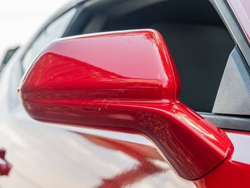 Used 2018 Chevrolet Camaro SS RWD image 15
