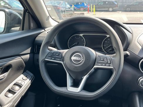 Used 2025 Nissan Sentra SV FWD image 26