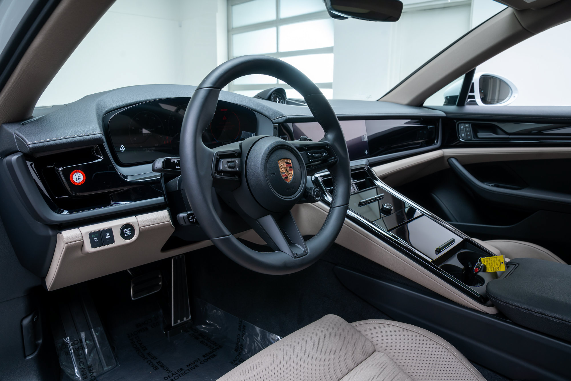 Used 2026 Porsche Panamera 4 E-Hybrid AWD/4WD image 22
