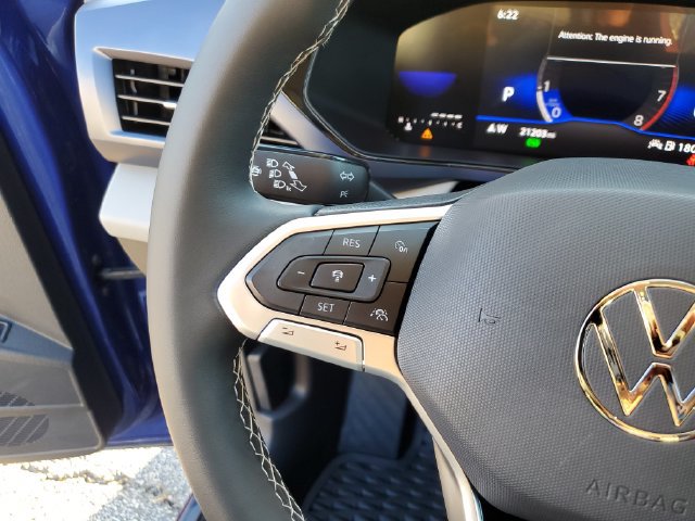 Certified 2023 Volkswagen Taos SE w/ Panoramic Sunroof Package FWD image 31