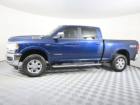 Used 2021 RAM 2500 Laramie AWD/4WD image 2
