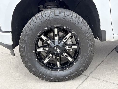 Used 2021 Chevrolet Silverado 1500 Custom RWD image 10