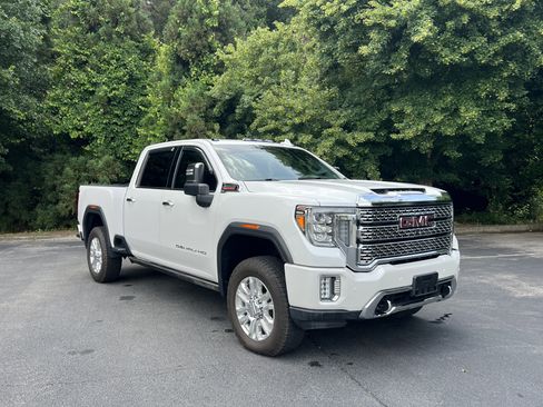 Used 2022 GMC Sierra 2500 Denali w/ Denali Ultimate Package AWD/4WD image 2