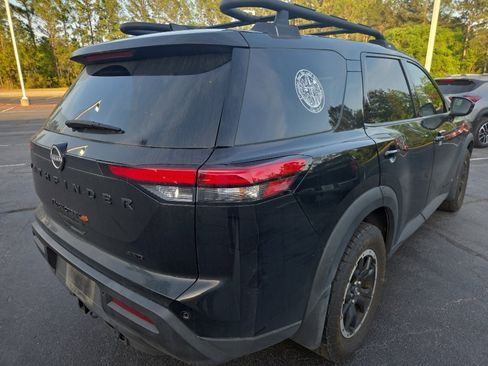 Used 2025 Nissan Pathfinder Rock Creek image 6