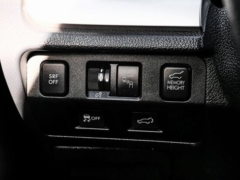 Used 2018 Subaru Forester 2.5i Premium image 23