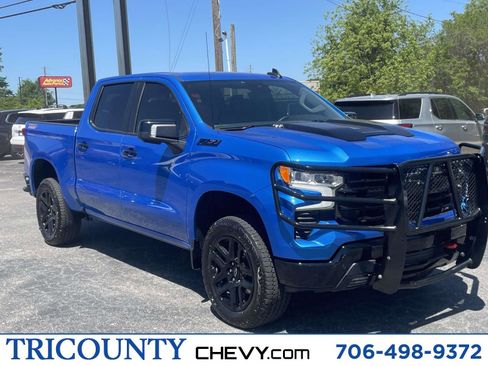 Used 2025 Chevrolet Silverado 1500 LT Trail Boss w/ LT Trail Boss Premium Package image 1