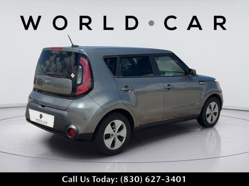 Used 2016 Kia Soul FWD image 7