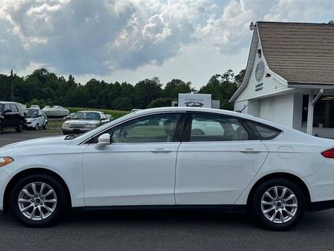 Used 2015 Ford Fusion S FWD image 9