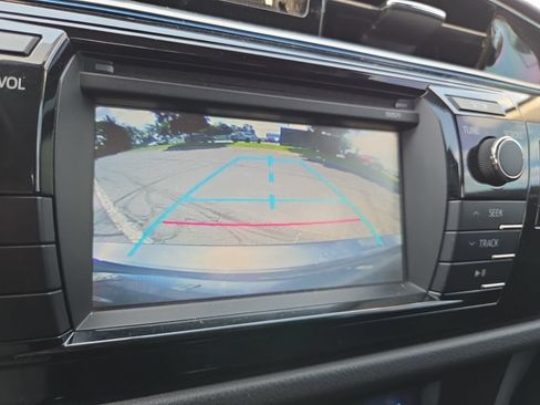 Used 2016 Toyota Corolla S FWD image 19