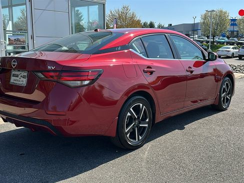 Certified 2024 Nissan Sentra SV w/ Trunk Package image 7