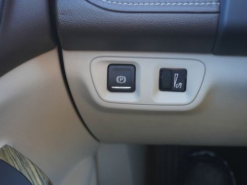 Used 2018 GMC Acadia Denali w/ Technology Package image 10