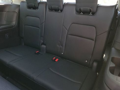 New 2026 Nissan Pathfinder SL image 11