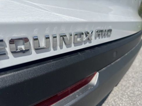 Used 2025 Chevrolet Equinox LT AWD/4WD image 12