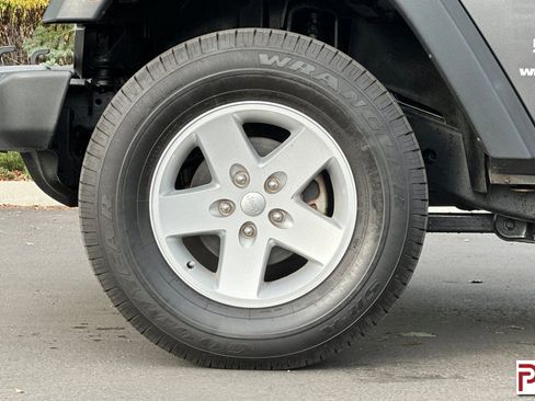 Used 2018 Jeep Wrangler Unlimited Sport S image 30