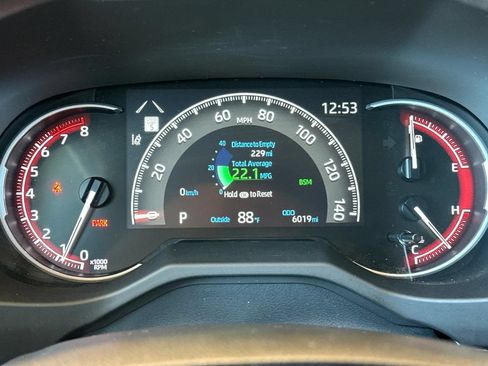 Used 2025 Toyota RAV4 LE FWD image 22