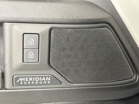 New 2026 Land Rover Defender 130 X AWD/4WD image 18